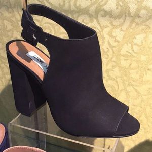 Steve Madden Callvin Nubuck Mules